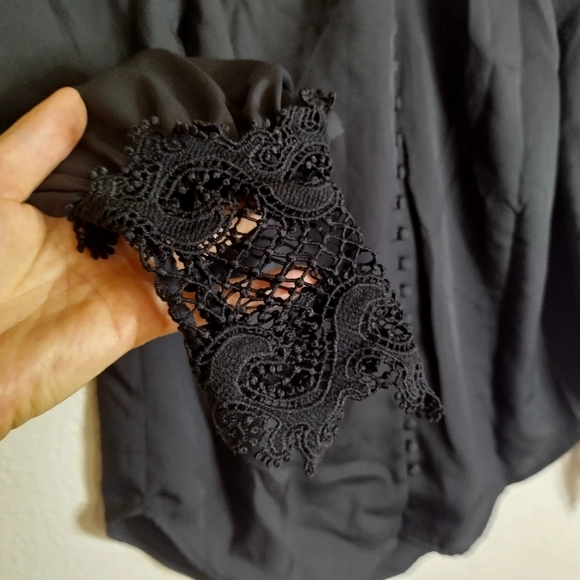 L'agence Ava Blouse Long Sleeve Laced Cuffs Sz Xs - Picture 6 of 10